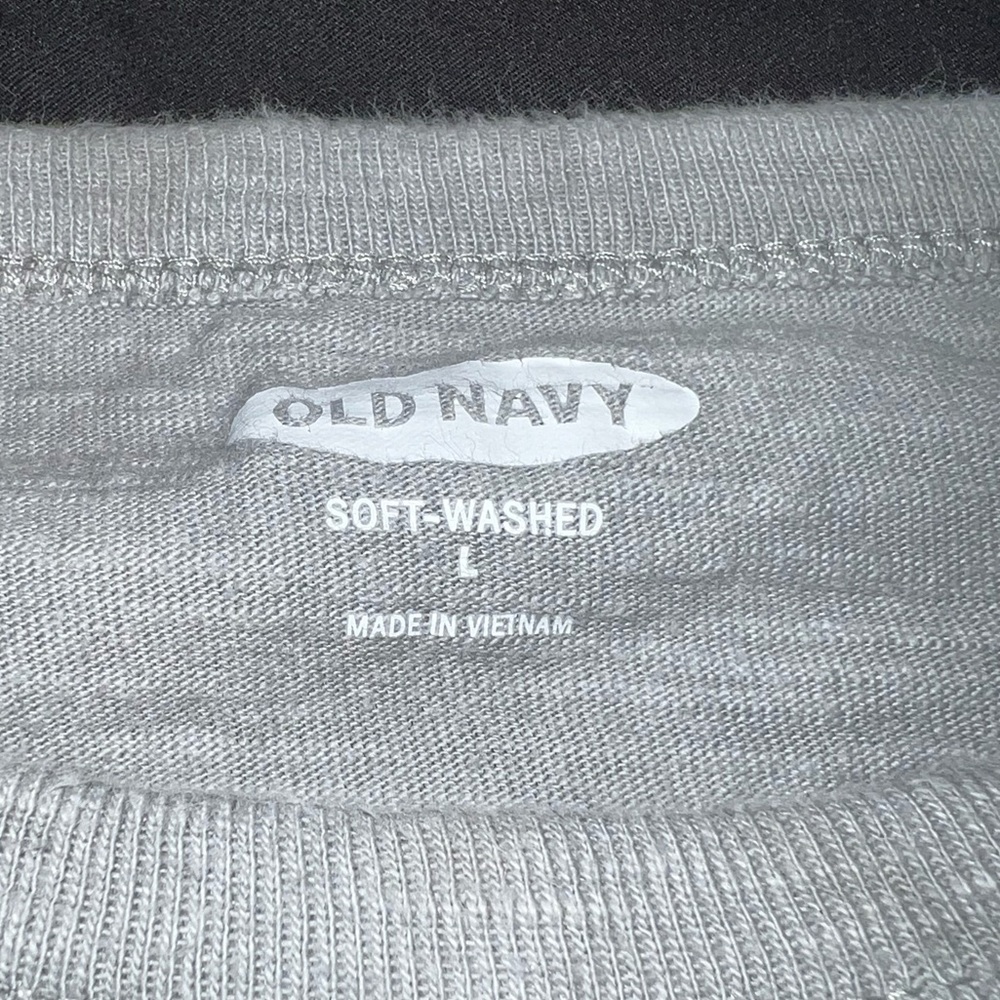 Old Navy Men’s T-Shirt
